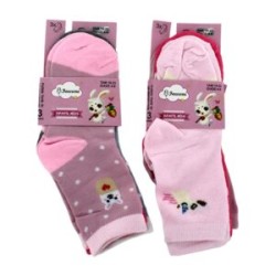 Paquete con 3 pares de calcetines infantiles amorarma con diversos estampados para niña, variedad de modelos / tam 19-23 / idade